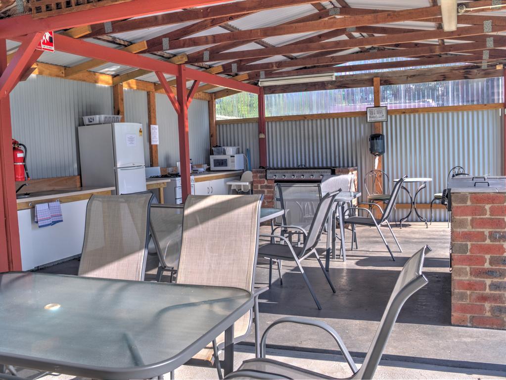 High Country Holiday Park Mansfield Extérieur photo